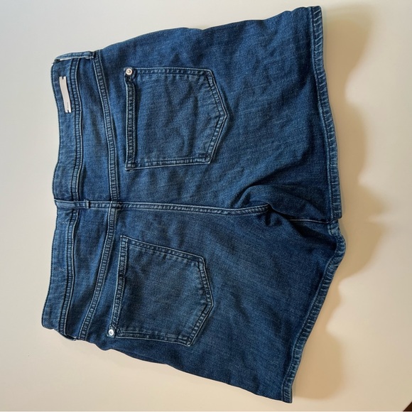 Anthropologie Pilcro & the Letterpress Dark Denim Jean Short Size 31 Mid Rise - Picture 4 of 5
